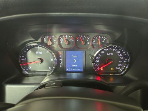 Used 2018 Chevrolet Silverado 1500 W/T AWD/4WD image 16
