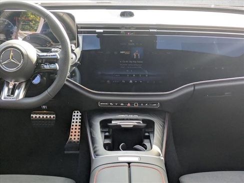 New 2026 Mercedes-Benz E 53 AMG e 4MATIC Sedan image 13