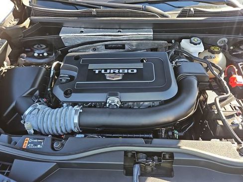 Used 2023 Cadillac XT4 Premium Luxury image 27