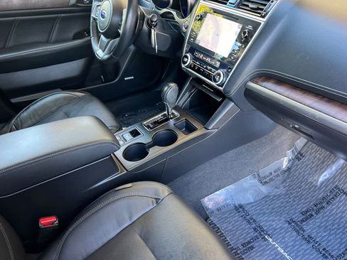 Used 2018 Subaru Outback 2.5i Limited image 17
