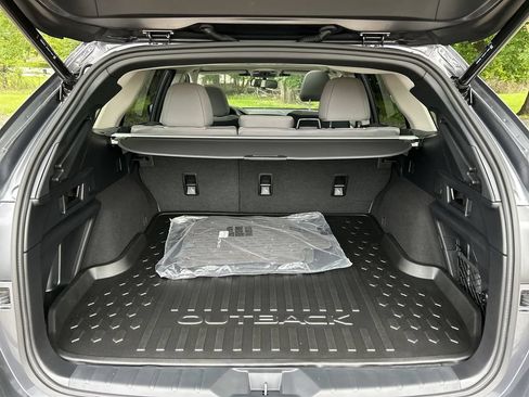 Certified 2025 Subaru Outback Premium AWD/4WD image 27