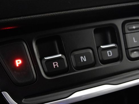 Used 2020 GMC Terrain SLE w/ LPO, Floor Liner Package FWD image 30