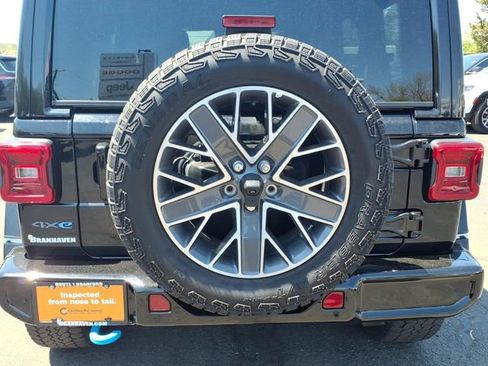 Certified 2024 Jeep Wrangler High Altitude AWD/4WD image 11