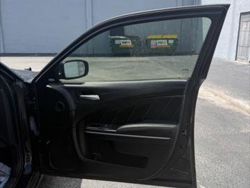 Used 2021 Dodge Charger SXT w/ Plus Group image 17
