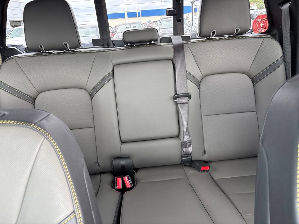 Used 2025 Chevrolet Colorado ZR2 AWD/4WD image 24