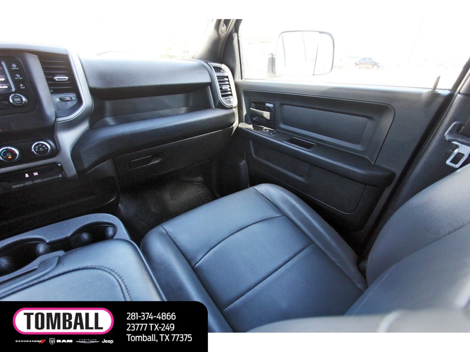 Used 2022 RAM 2500 Tradesman w/ Chrome Appearance Group AWD/4WD image 11