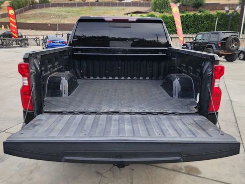Used 2022 Chevrolet Silverado 1500 LT w/ Convenience Package II image 7