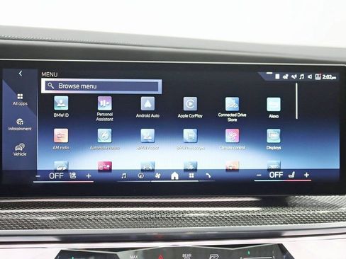 Used 2023 BMW 760i xDrive image 22