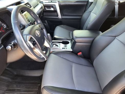 Used 2023 Toyota 4Runner SR5 Premium w/ SR5 Premium Package AWD/4WD image 11
