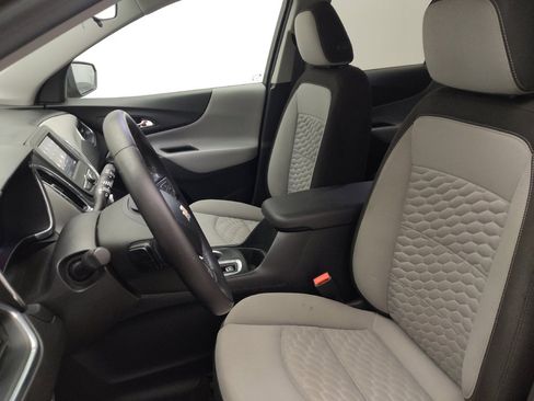 Used 2020 Chevrolet Equinox LT FWD image 17