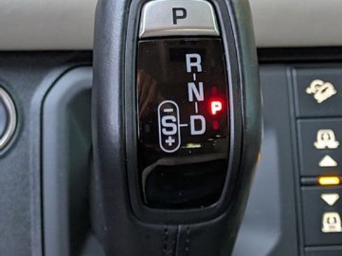 Certified 2024 Land Rover Defender 110 S image 15