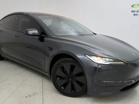 Used 2025 Tesla Model 3 Long Range AWD/4WD image 16