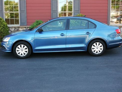 Used 2015 Volkswagen Jetta S FWD image 4