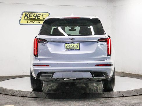 Used 2024 Cadillac XT6 Premium Luxury FWD image 3