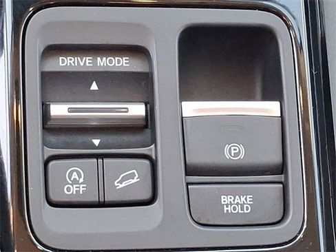 Used 2025 Honda Pilot EX-L image 24