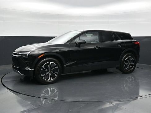 Used 2024 Chevrolet Blazer EV LT AWD/4WD image 6