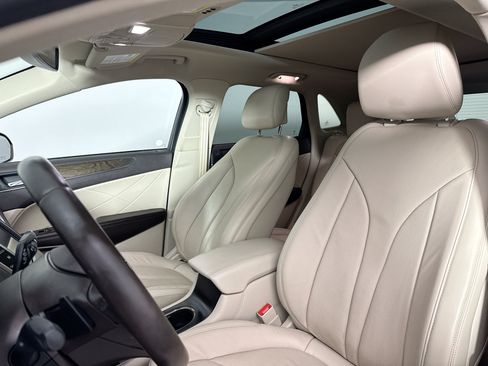 Used 2019 Lincoln MKC Reserve w/ MKC Climate Package AWD/4WD image 21