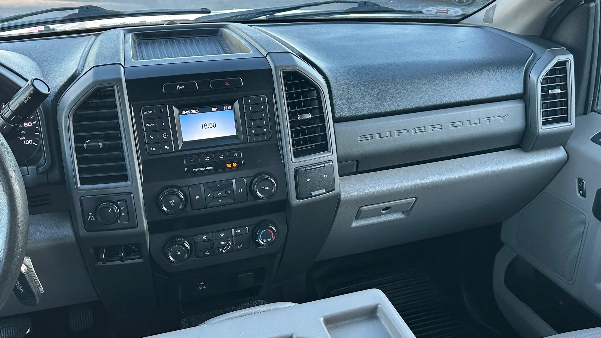 Used 2021 Ford F250 XL w/ Power Equipment Group AWD/4WD image 13