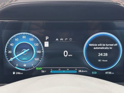 Used 2025 Hyundai Elantra SEL FWD image 26