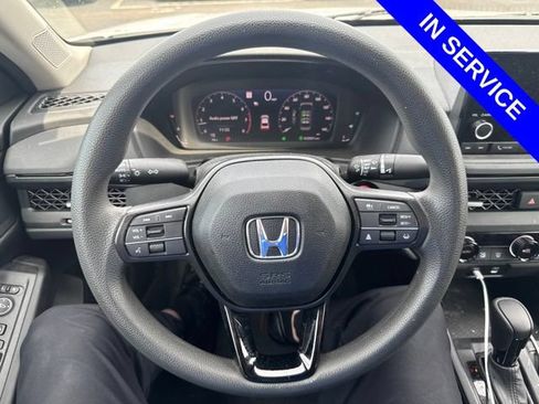 Used 2025 Honda Accord SE image 9