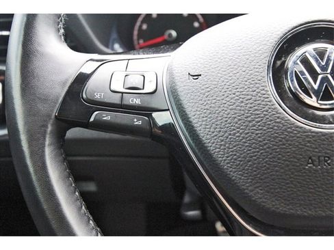 Used 2022 Volkswagen Passat 2.0T R-Line image 18