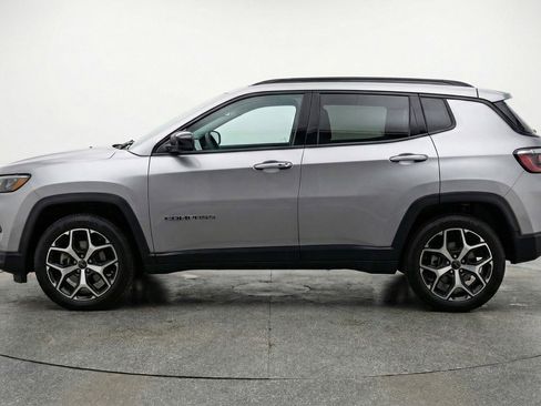 Used 2025 Jeep Compass Limited AWD/4WD image 5