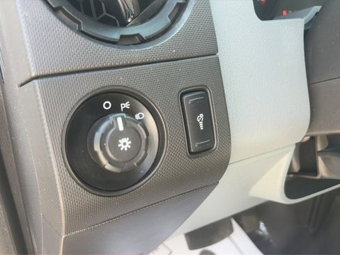 Used 2016 Ford F250 XL w/ XL Appearance Package AWD/4WD image 19