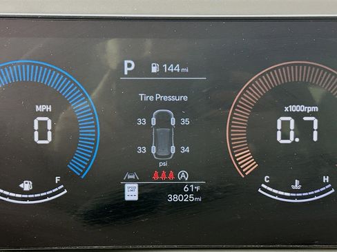 Used 2025 Hyundai Tucson SEL image 19