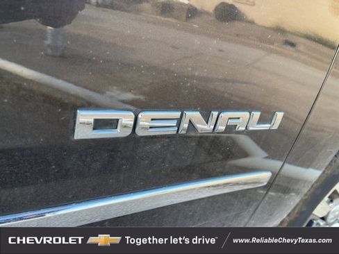 Used 2020 GMC Yukon XL Denali w/ Denali Ultimate Package image 8