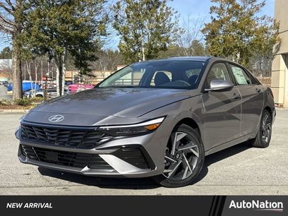 Used 2025 Hyundai Elantra SEL