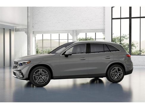New 2026 Mercedes-Benz GLC 300 4MATIC image 36