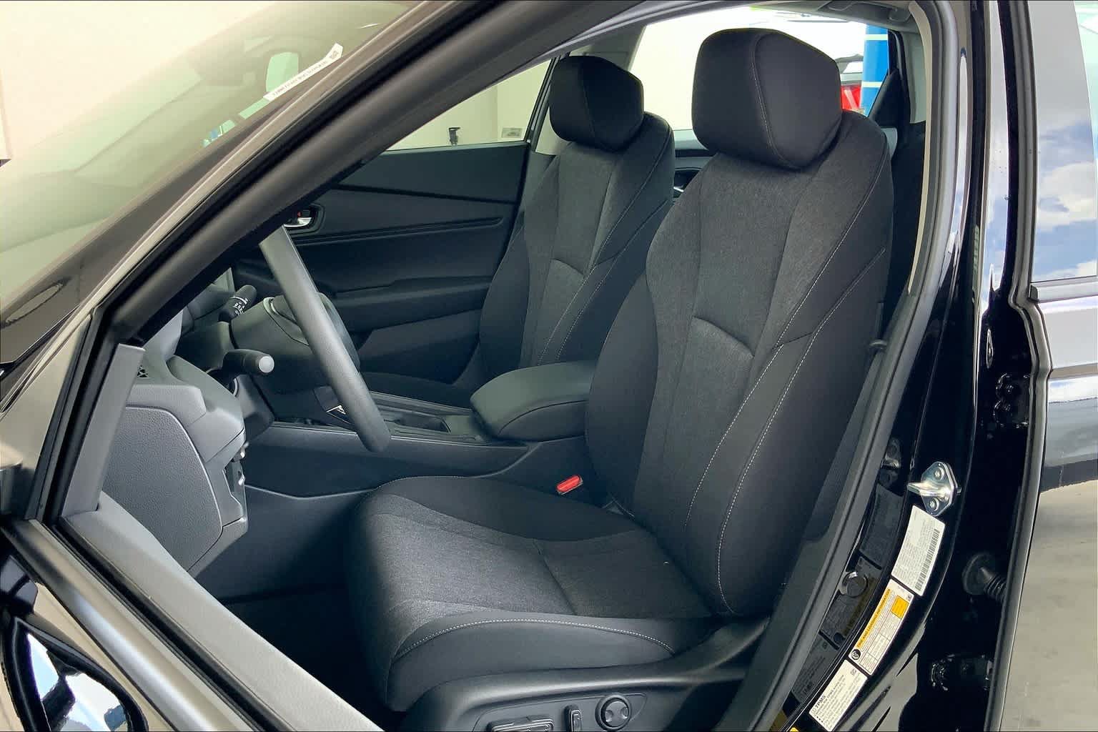 Used 2025 Honda Accord SE image 7