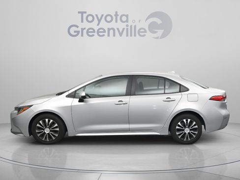 Used 2023 Toyota Corolla LE FWD image 5