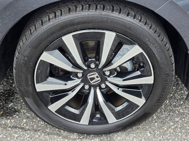 Used 2024 Honda Civic EX-L image 10