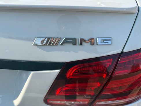 Used 2016 Mercedes-Benz E 400 Sedan image 42