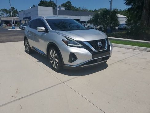 Used 2019 Nissan Murano SL w/ Cargo Package AWD/4WD image 2