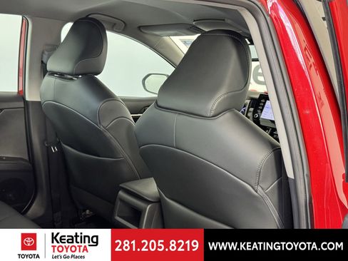 Certified 2023 Toyota Camry SE w/ Convenience Package image 21