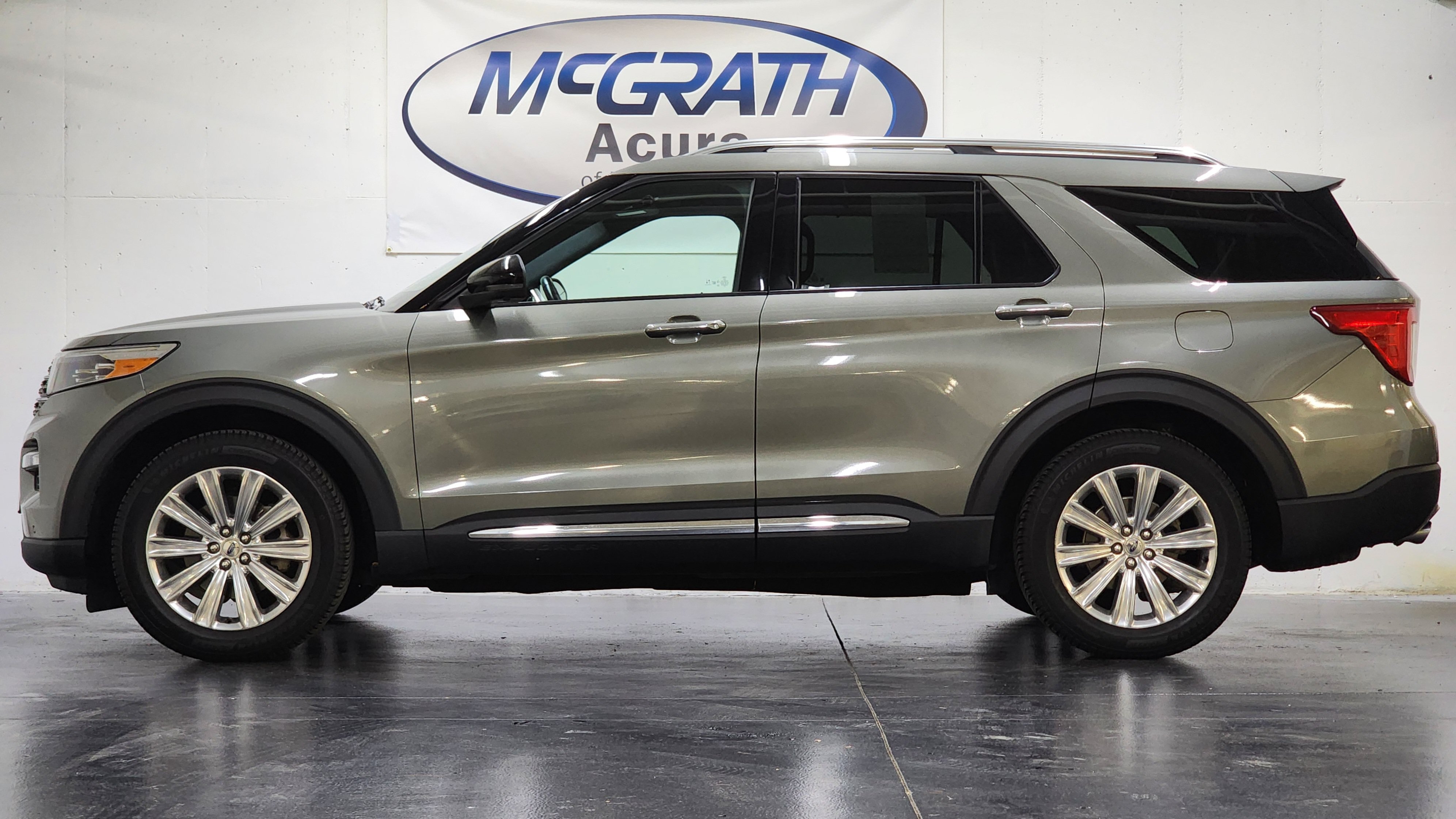 Used 2020 Ford Explorer Limited AWD/4WD image 11