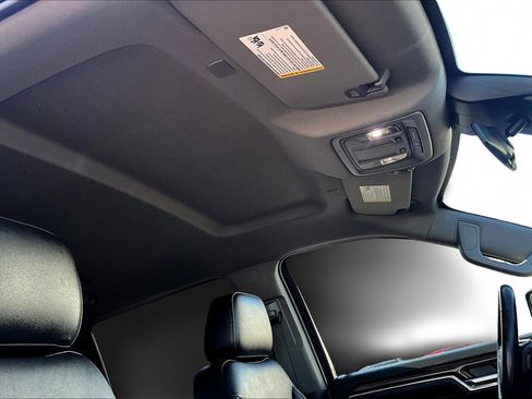 Used 2022 Chevrolet Silverado 1500 LT Trail Boss image 19