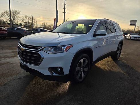 Used 2018 Chevrolet Traverse LT image 4