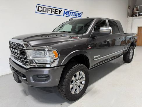 Used 2019 RAM 3500 Limited image 2