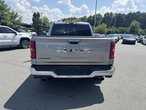 Used 2025 RAM 1500 Laramie AWD/4WD image 5