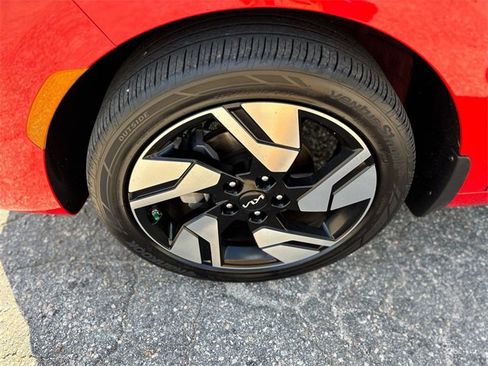 Used 2025 Kia Soul GT-Line image 12