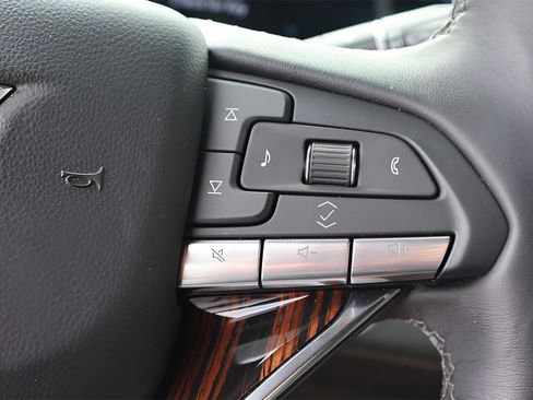 Used 2024 Cadillac Escalade Premium Luxury w/ Performance Package image 24