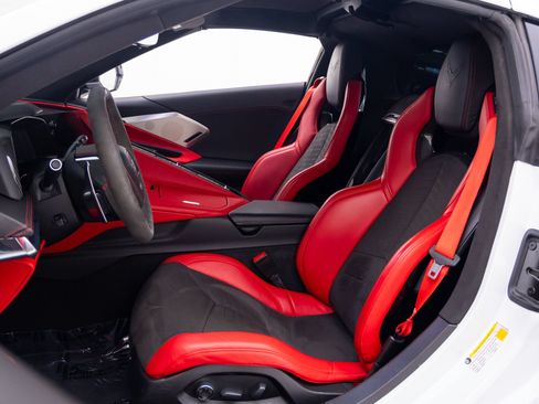 Used 2020 Chevrolet Corvette Stingray Premium Cpe w/ 3LT Preferred Equipment Group RWD image 16