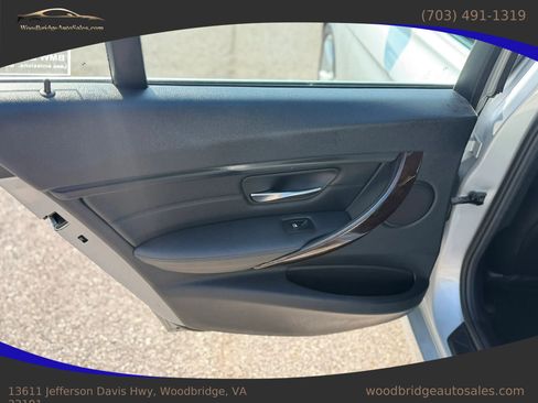 Used 2015 BMW 328i xDrive Sedan AWD/4WD image 11