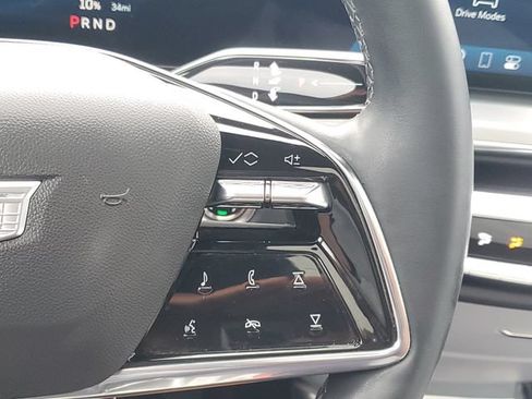 Certified 2024 Cadillac Lyriq Luxury AWD/4WD image 19
