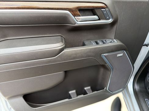 Certified 2024 GMC Sierra 1500 Elevation w/ Preferred Package image 13