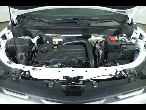 New 2026 Chevrolet Equinox LT w/ Convenience Package II image 17