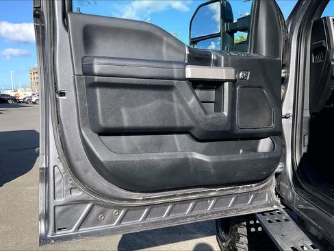 Used 2021 Ford F250 Platinum w/ Tremor Off-Road Package AWD/4WD image 27